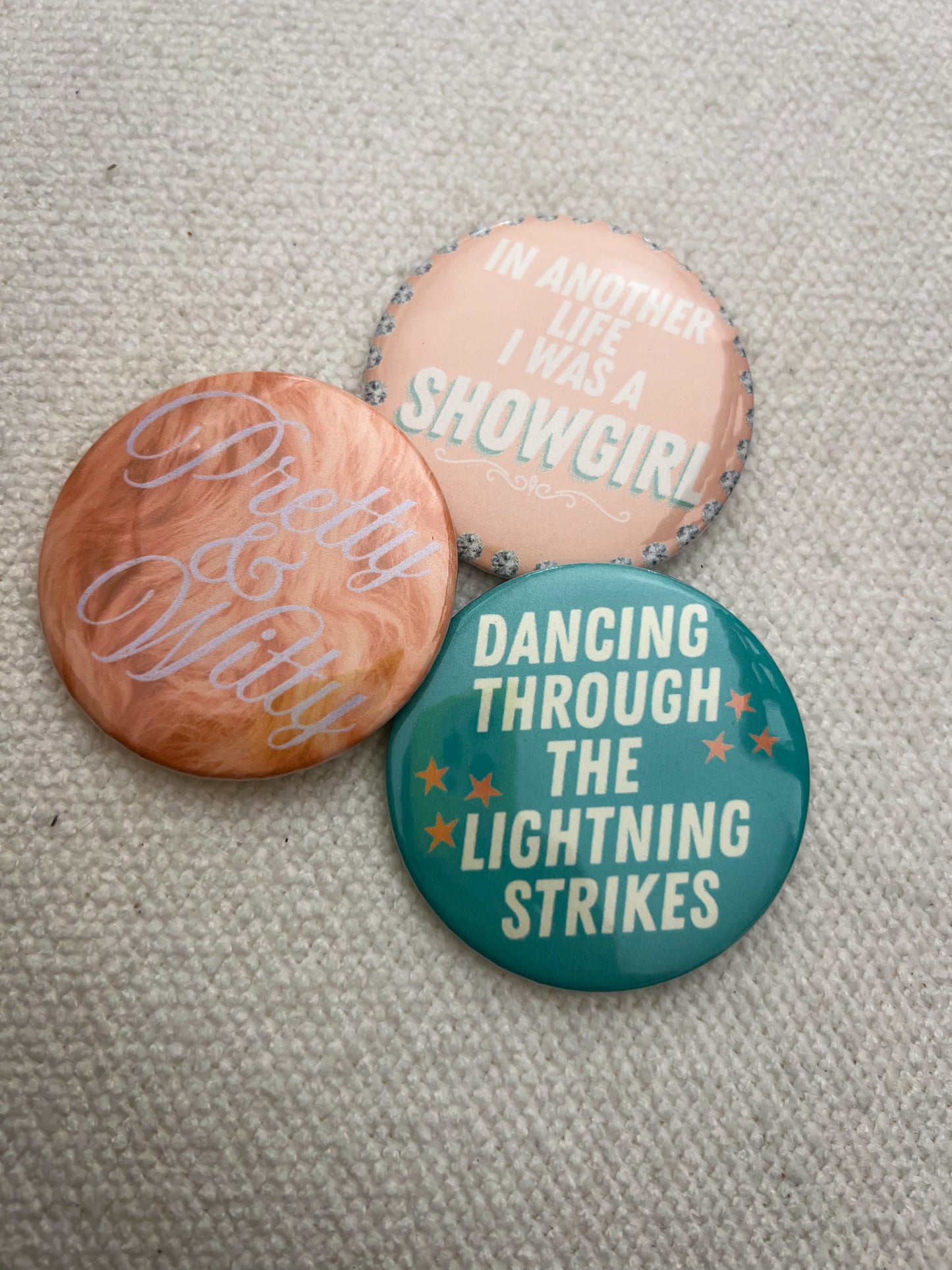 Showlife Girl Button Pack