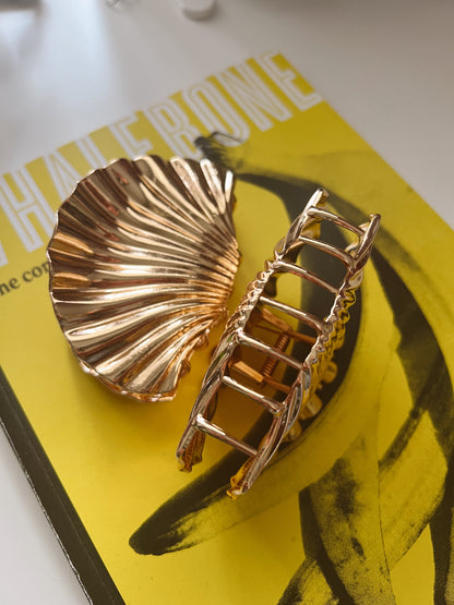 Golden Hour Seashell Hair Claw